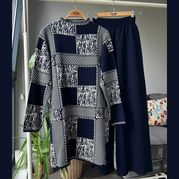 Texture Box PrintedSweat Style 2-Pcs Winter Tracksuit For Her